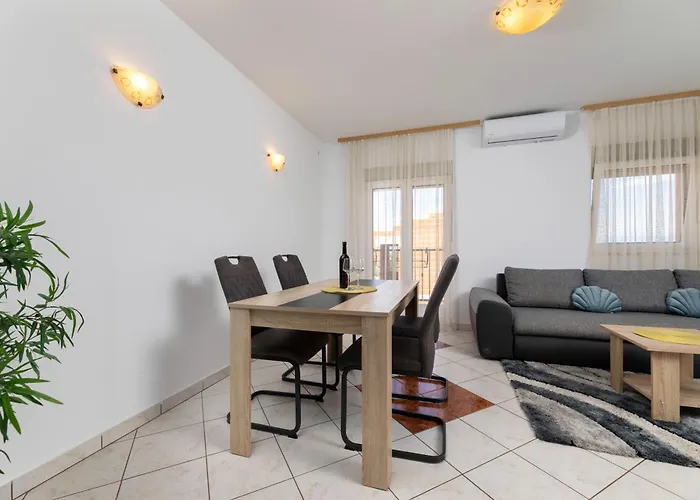 Apartment Darjana Malinska